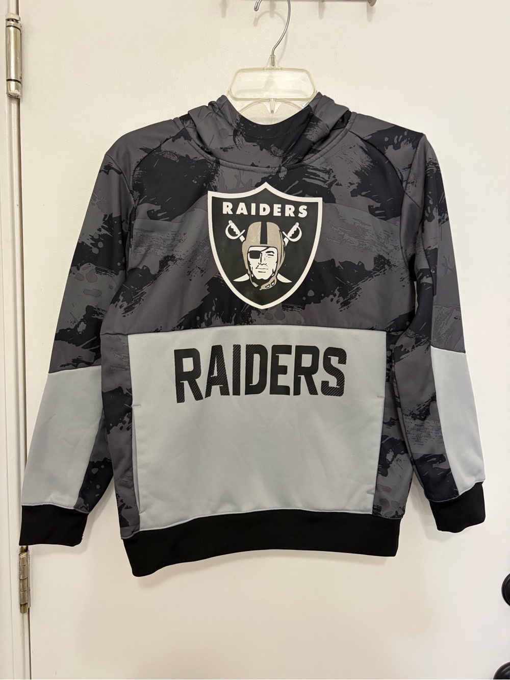 NFL Raiders Gray & Black Camo Hooded Pullover